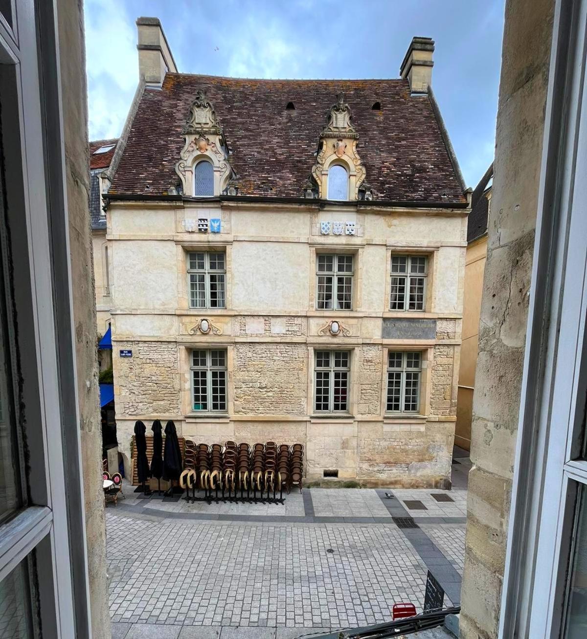 Elegant Studio En Hypercentre Dans Le Quartier Historique Anime Avec Parking Gratuit Caen Kültér fotó